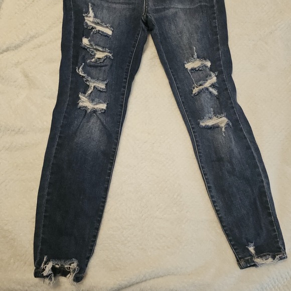Judy Blue Women's Skinny Jeans Distressed‎ 5/27 - Picture 2 of 10